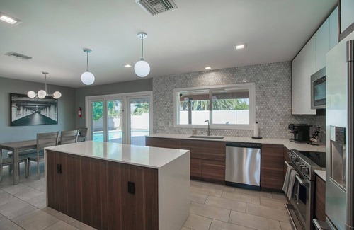 Park Scottsdale Eight House | Upscale Mini-Resort! Minutes to All The Action - Sleeps 14!