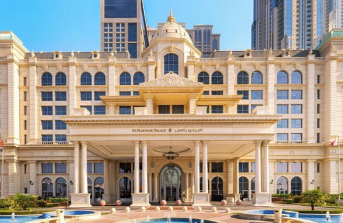 Al Safa Apartment | Upscale Palace Life: 1-BR Diplomat Suite in Luxurious Dubai Central