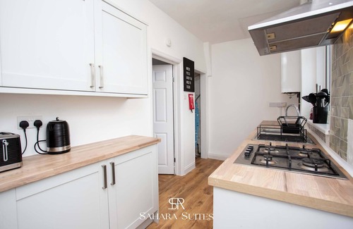 Newcastle-upon-Tyne House | Upto 20%FF | Modern 3BR Home | Sleeps 8 | Parking