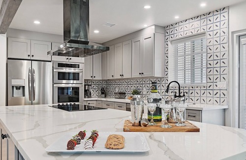 Camelback East House | Uptown Max and Relax - Contemporary, Upgraded Home, Great Backyard for Entertaining!