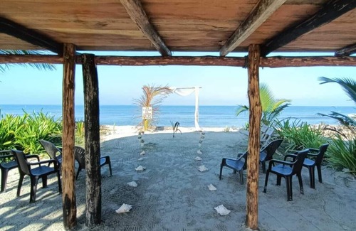 Provenza Hotel | Urantia Beach Hostel & Camping