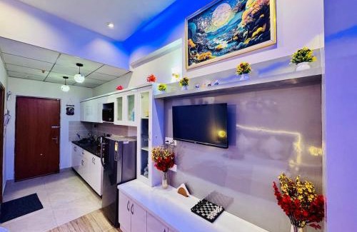 Greater Noida Apartment | Urban Luxe Studio by Krishna Home near Expo Mart