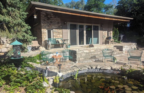 Benson Apartment | Urban Oasis Studio Home in Omaha with AC, WiFi