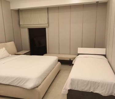 Jumeira 3 Apartment | USMANS 5 BEDROOM APARTMENT at JBR WALK RIMAL ON THE BEACH 2750 SFT HUGE