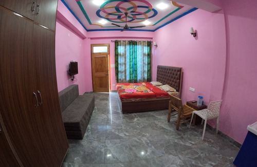 Bandrol Hotel | UTTAM STAY