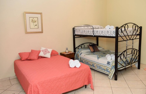 Tegucigalpa Bed & Breakfast | Uyuca Vista Family Villa