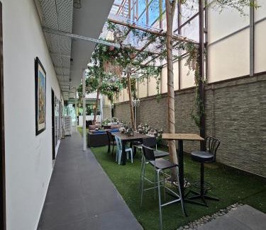 Taman Pertama Hotel | V Garden Hotel by Minsu