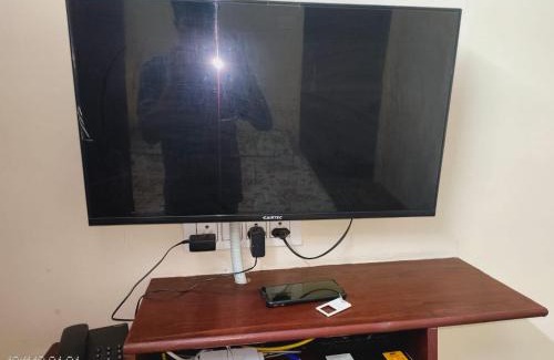 Ameerpet Hotel | V Guest Inn