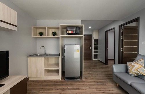 Bang Phli Apartment | V.S.K. Residence (SHA Extra Plus)