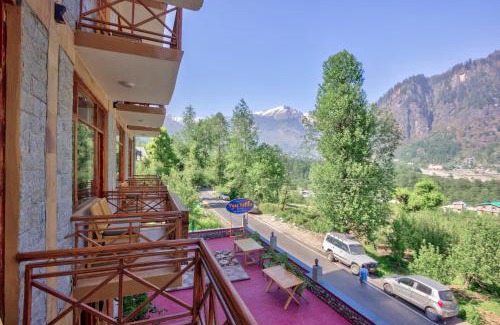 Manali Hotel | V V Aero a wooden exotic stay Near Old Manali