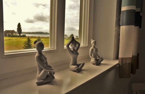 Middelhagen House | Vacation home with water view, large garden, 4 bedrooms, 2 bathrooms, sauna, fireplace