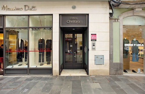 Vegueta Apartment | Vacation Studio 'Estudio 61' with Mountain View and Wi-Fi