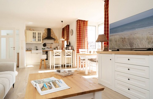 Timmendorfer Strand Apartment | Vacation apartment/apartment for 2 guests with 65m² in Timmendorfer Strand (294130)