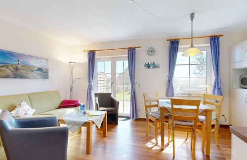 Lancken-Granitz Cottage | Vacation apartment Haus Möwe 02 in Lancken-Granitz, (ID 102) - Möwe 02