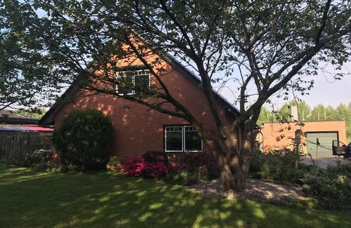 Breiholz Apartment | Vacation apartment/apartment for 3 guests with 70m² in Breiholz (160443)