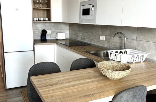Armenime Apartment | Vacation Apartment 'Bluebell L6' with Wi-Fi and Air Conditioning