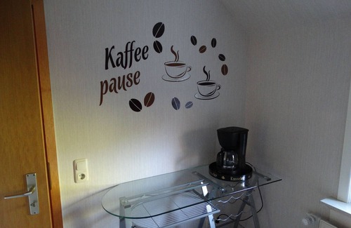 Sandershausen Apartment | Vacation apartment with balcony
