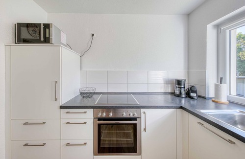 Muritz Apartment | Vacation by the lake with conservatory and garden
