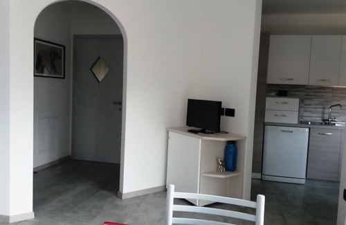 Monclassico Apartment | Vacation Dimaro-Val di Sole CIN: IT022233C2QJN7YDD9 Apartment A