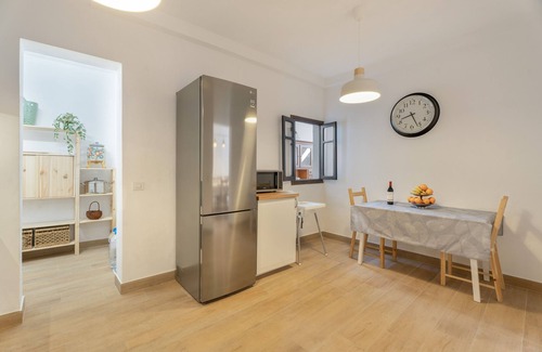 Fasnia House | Vacation Home 'Casa Acogedora Con Barbacoa' with Sea View, Private Pool and Wi-Fi