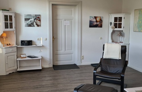 Emmelsbuell-Horsbuell Condo | Vacation home Hemenswarft directly on the North Sea with sea view - Apartment Langeness