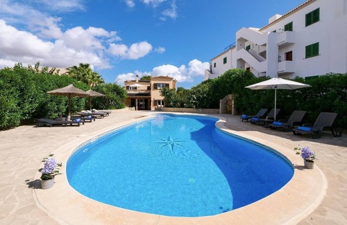 Cala Santany House | Vacation Home "Apartamento Estrella del Mar" with Pool, A/C, Wi-Fi, Balcony, Terrace & Garden