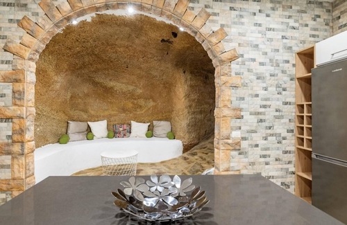 Arico House | Vacation Home 'Bencomo' with Sea View, Shared Pool and Wi-Fi