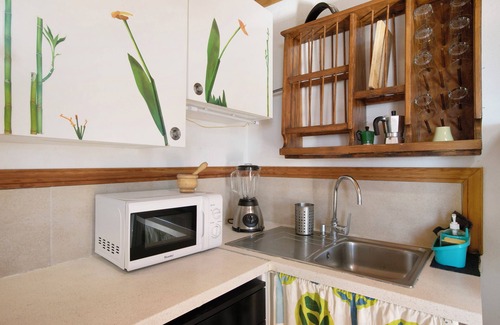 Granadilla de Abona House | Vacation Home "El Cazador 2" with Sea View, Shared Pool & Wi-Fi