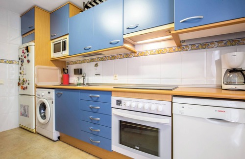 Caleta de Fuste Apartment | Vacation Home Fuerteventura Relax and Sea with Sea View, Shared Pool & Wi-Fi