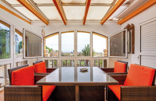 Caleta de Fuste Apartment | Vacation Home Fuerteventura Relax and Sea with Sea View, Shared Pool & Wi-Fi