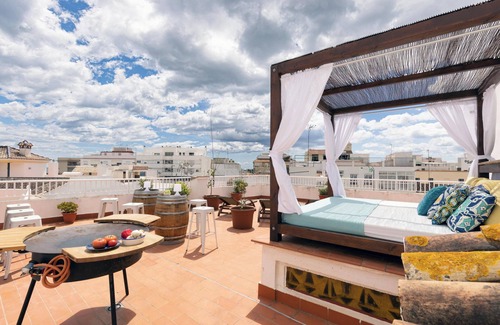 Historic Center of Estepona House | Vacation Home 'La Casa de Manuel' Close to the Beach with terrace