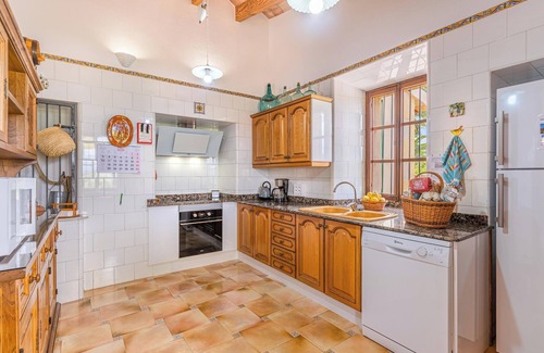 Sencelles House | Vacation Home "Son Real" with Mountain View, Pool, Wi-Fi, Terrace & Garden