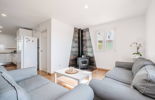 Es Garrovers House | Vacation Home "Villa Sueños" with Private Pool, Private Terraces & Wi-Fi