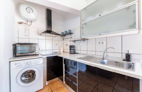 Almeria House | Vacation Home 'Vista al Mar Ainara' with Sea View, Shared Pool & Wi-Fi