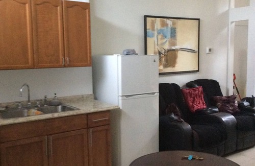 La Villa Gardens Cottage | Vacation in my nice duplex