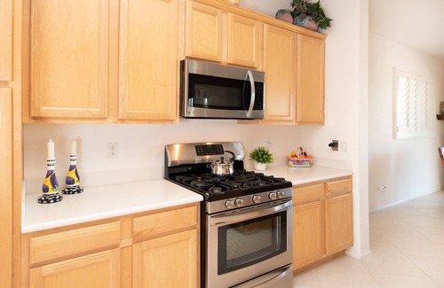 Desert Palms House | VACATION IN SUN CITY WITH GOLF VIEWS ! IN PALM DESERT CA n Golf, Pool, Gym