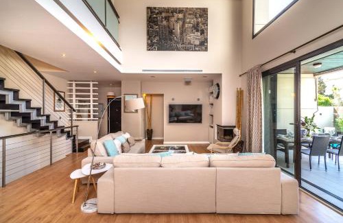 Mijas Villa | VACATION MARBELLA I Villa Riviera Del Sol, Private Pool, Jacuzzi, Walking Distance to the Beach