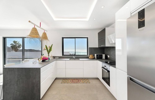 Adeje Villa | Vacation Villa 'Alba House' with Sea View, Private Pool and Wi-Fi