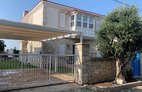 Cesme Villa | Vacation villa in Cesme, Turkey with private pool and 150 mt to the beach.