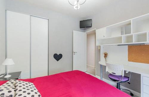 Comuna 11 House | Vaer House: Experiencia con Jacuzzi y Quincho