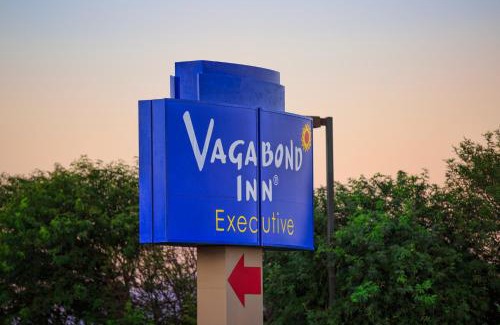 Green Valley Hotel | Vagabond Inn Executive