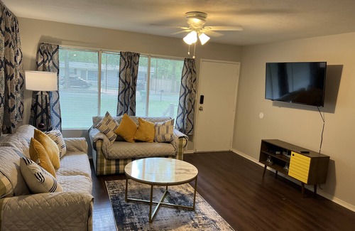 Valdosta House | Valdosta relax getaway