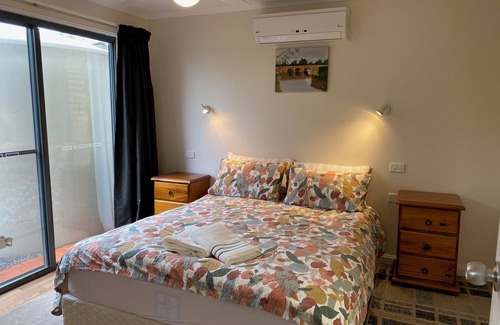 McLaren Vale Cottage | Vale Stay - gateway to beautiful McLaren Vale