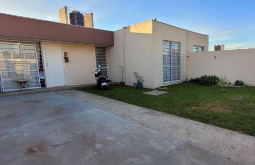 Ezeiza House | Valentino hospedaje