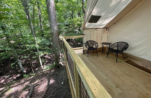 Cuyahoga Falls RV Rental | Valley Overlook, in heart of Cuyahoga Valley National Park - Glamping Tent S1