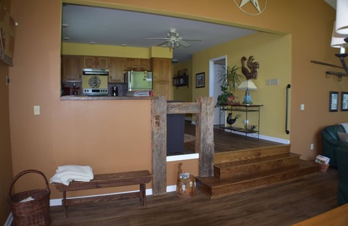 Perrysville House | VALLEY VIEW COTTAGE Secluded Mohican Area, Treehouse, Pizza Oven, Pond