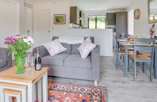 Denton House | Valley View in Canterbury