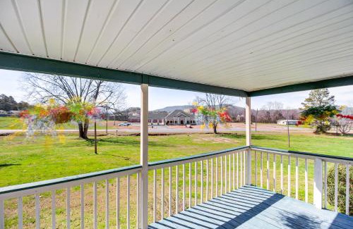 Bridgeport House | Valley View Lodge Rural Home in Bridgeport!