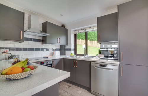 Denton House | Valley View - Two Bedroom House, Sleeps 4