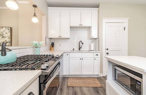 Valparaiso Apartment | ValpoVilla: Location, location, location!